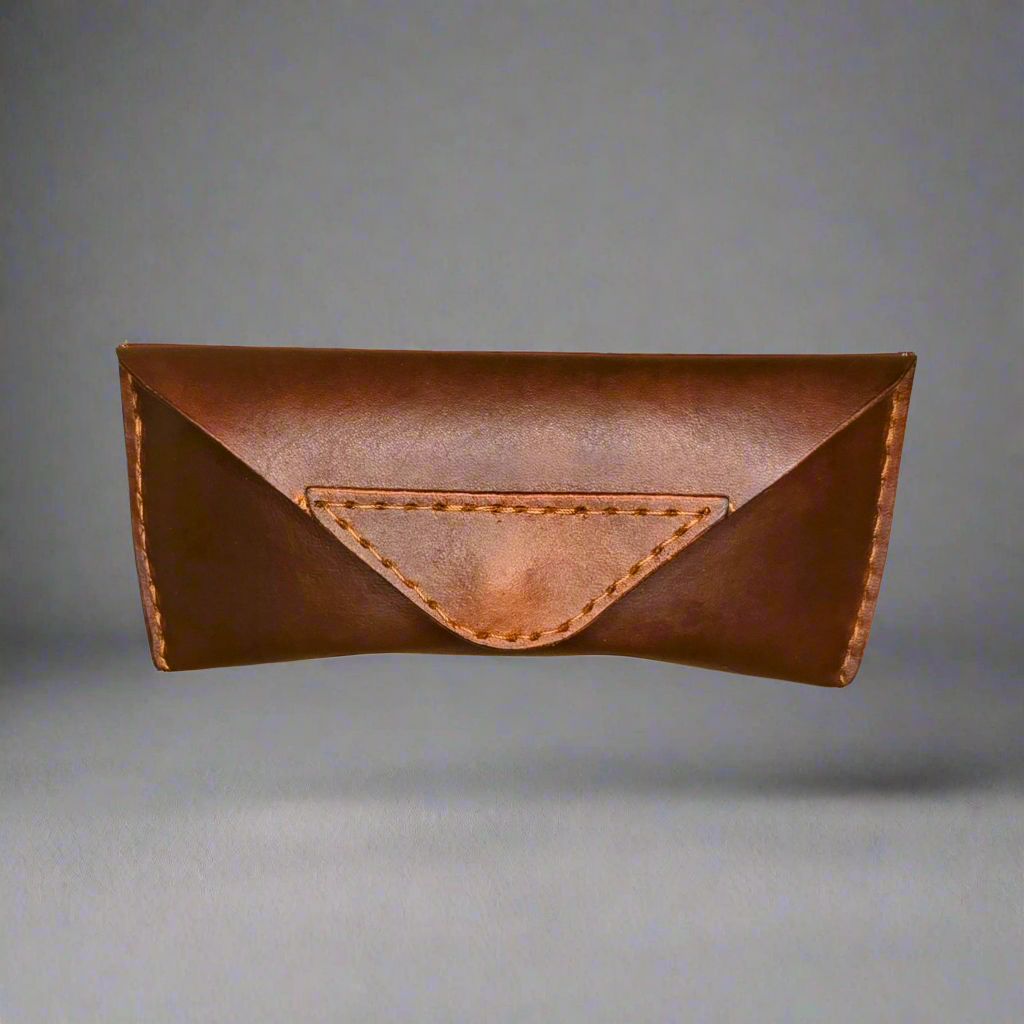 Magnetic Snap Leather Glasses Case (Veg Tanned)